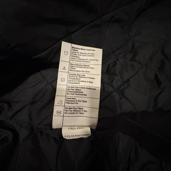 Carhartt Jacket - Picture 10 of 10